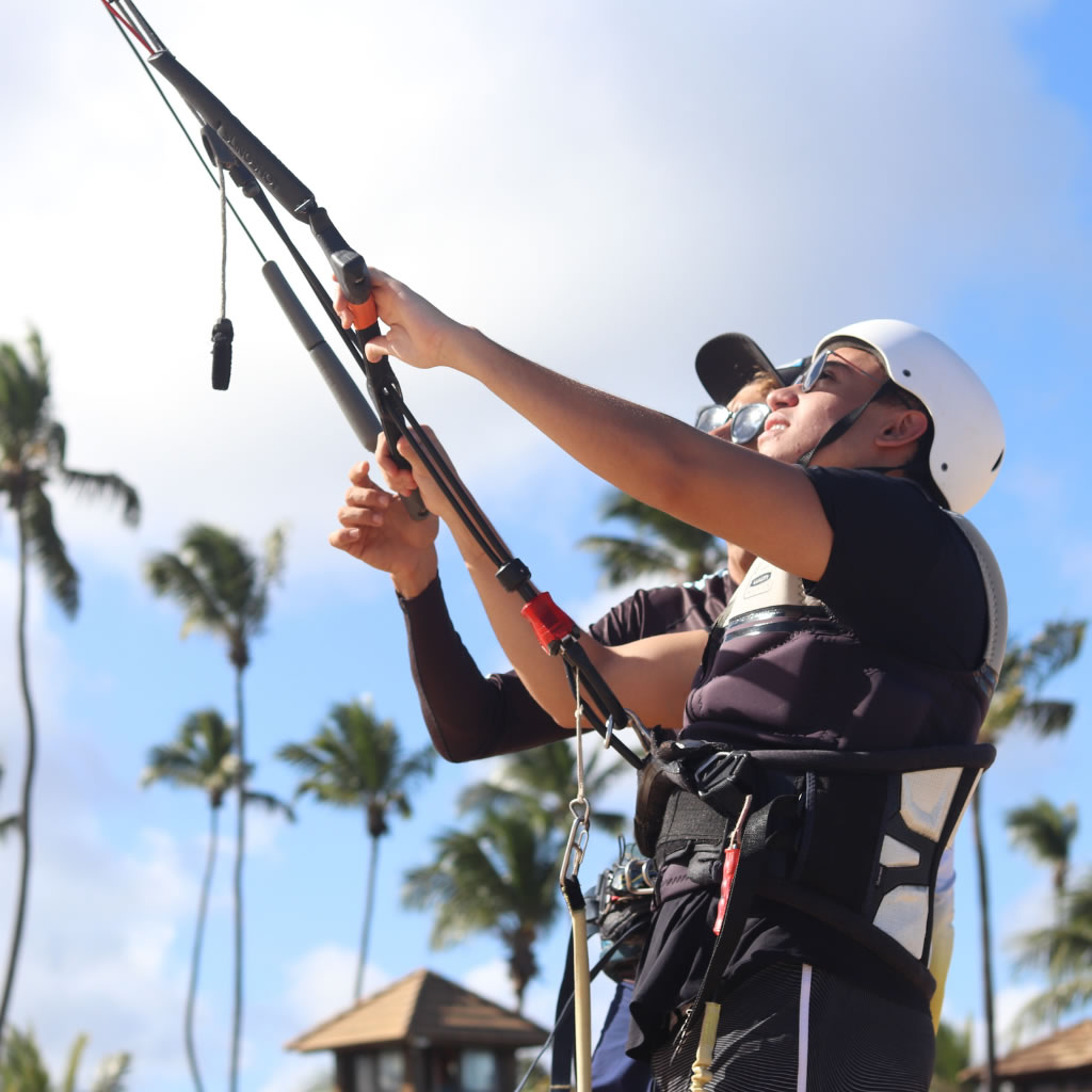 Aula de kitesurf na Praia do Forte, Litoral Norte da Bahia