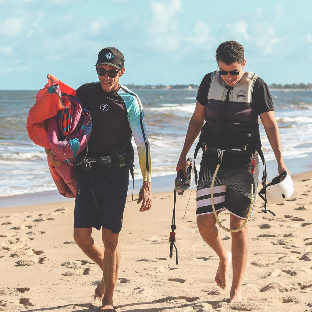 Clube da Prancha chega ao Litoral Norte da Bahia com experiências premium de kitesurf