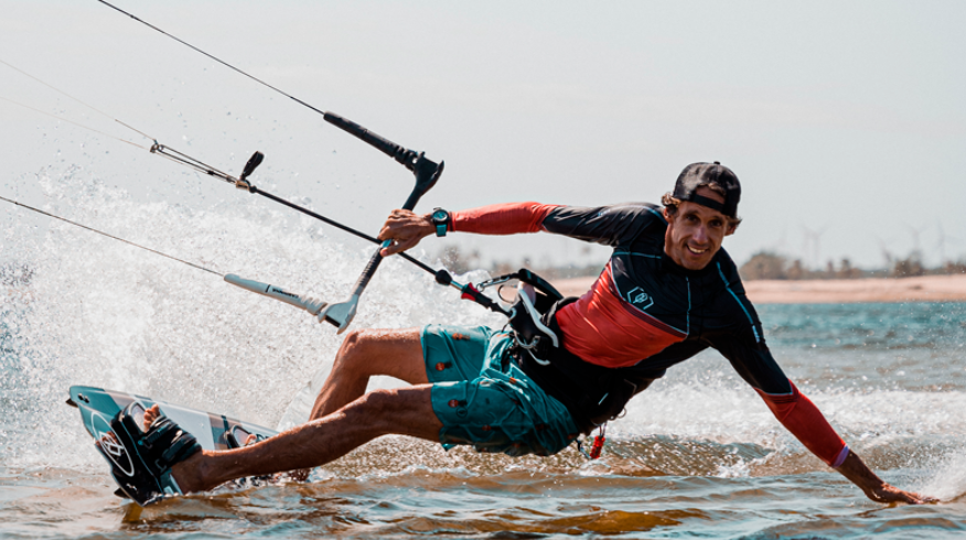 Gustavo Foerster, fundador do Clube da Prancha e instrutor de kitesurf